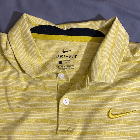 Mens Nike Dri-Fit Polo Size Large NWOT - Picture 2 of 2